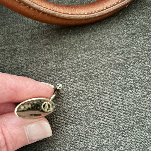 Mulberry Brown Floral Interior - Picture 13 of 14